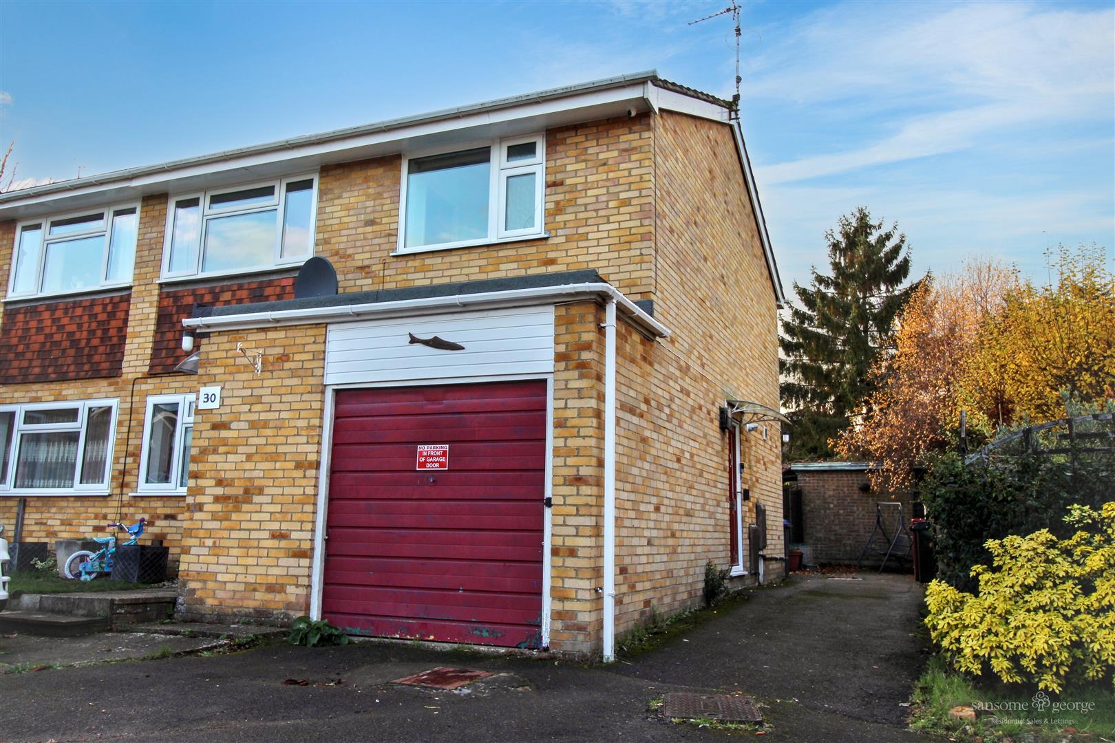 1 bed property in Newbery Close, Reading
